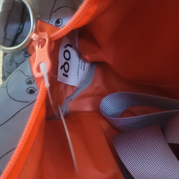 NWT Gray Reflective Tote Bag with Moomin Print - Picture 10 of 14